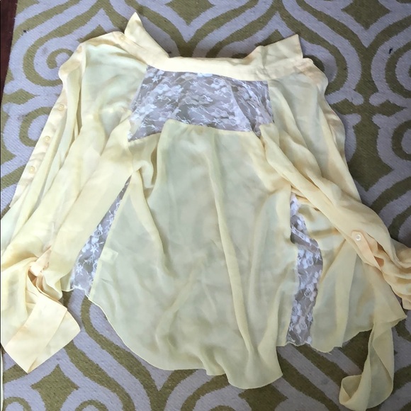 Too small - Picture 2 of 2